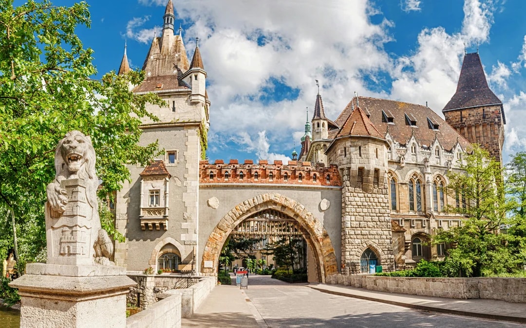 Budapest: Vajdahunyad Castle and Hungarian Agricultural Museum Entry Tickets Image 6