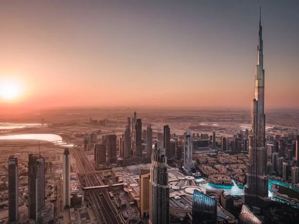 Burj Khalifa At the Top (Level 124 + 125) Entrance Ticket (Non-Prime Hours) + Breakfast Adult