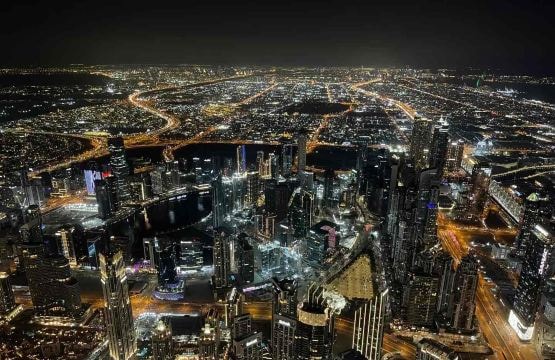 Burj Khalifa At the Top (Level 124 + 125) Entrance Ticket (Non-Prime Hours) + Breakfast Adult