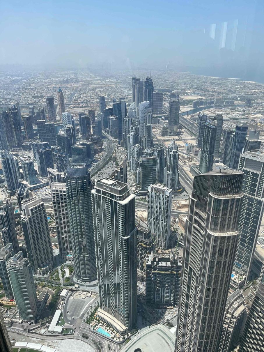 Burj Khalifa At the Top (Level 124 + 125) Entrance Ticket (Non-Prime Hours) + Breakfast Adult