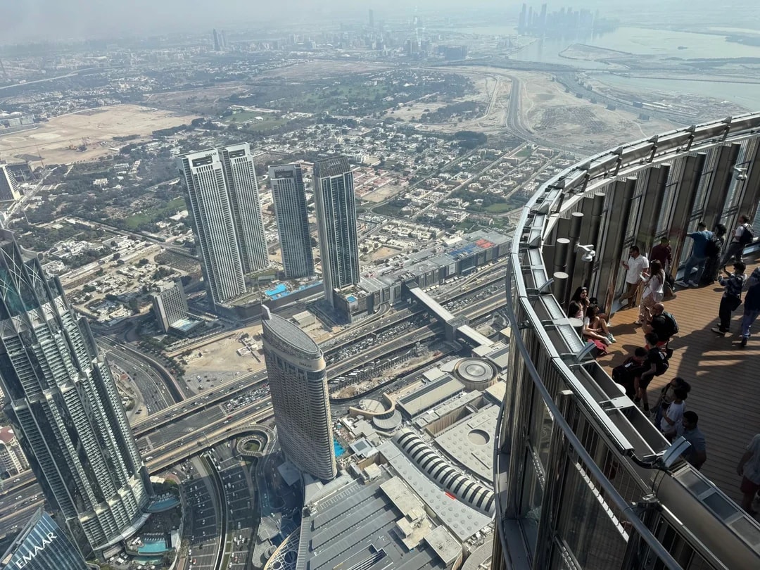 Burj Khalifa At the Top (Level 124 + 125) Entrance Ticket (Non-Prime Hours) + Breakfast Adult