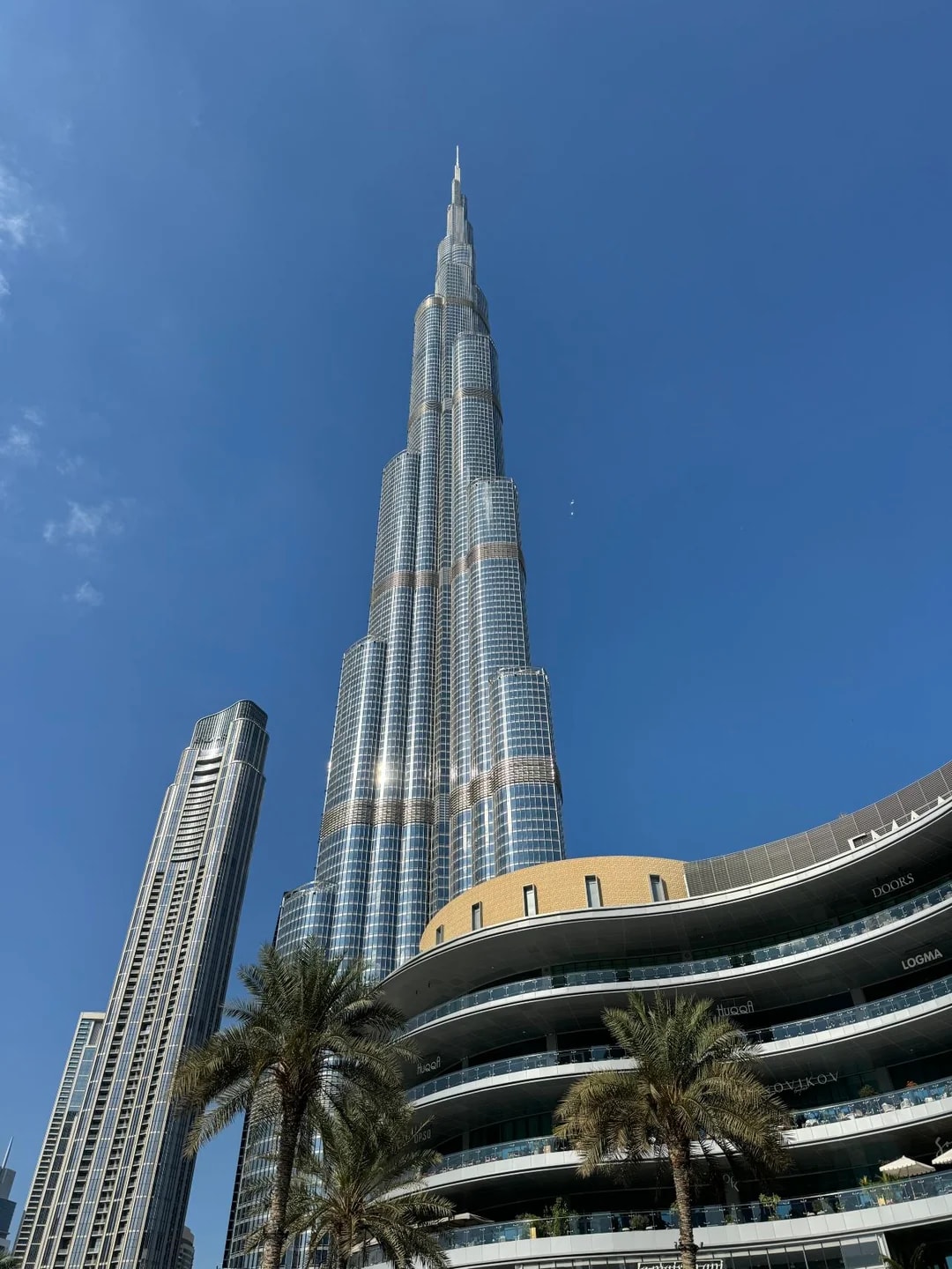 Burj Khalifa At the Top (Level 124 + 125) Entrance Ticket (Non-Prime Hours) + Breakfast Adult