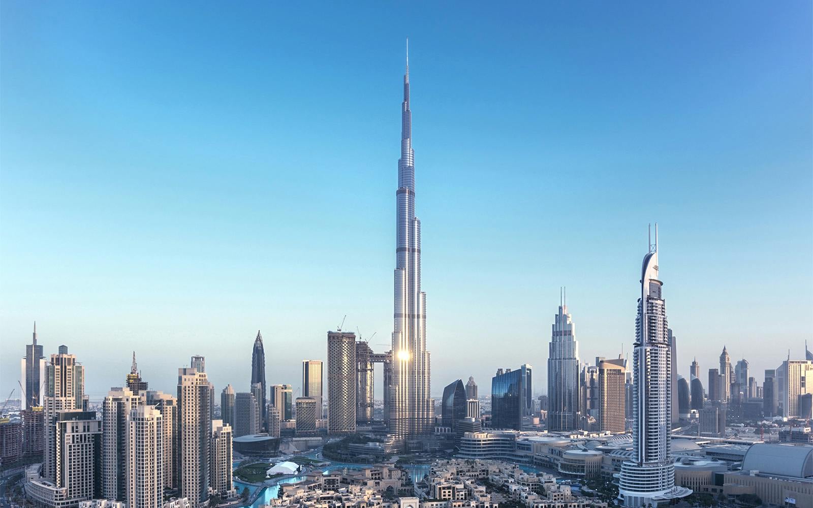 Burj Khalifa At The Top Tickets: Levels 124 & 125 (burj-khalifa-at-the-top-tickets-levels-124-and-125)