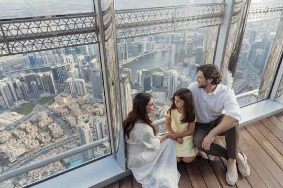 Burj Khalifa fast-track access to levels 124 and 125 (606746)