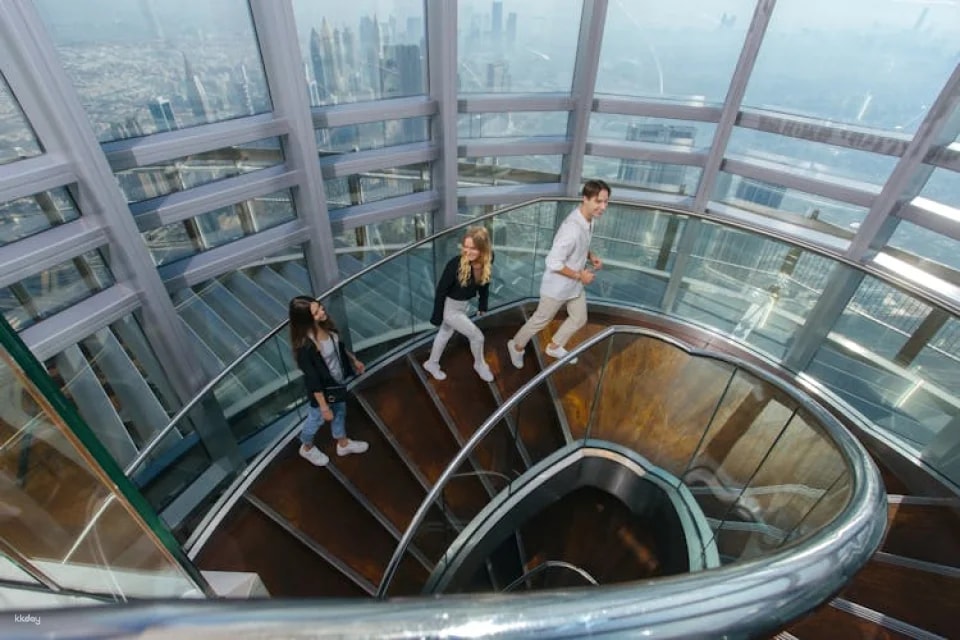 Burj Khalifa levels 124 and 125 tickets with souvenir
