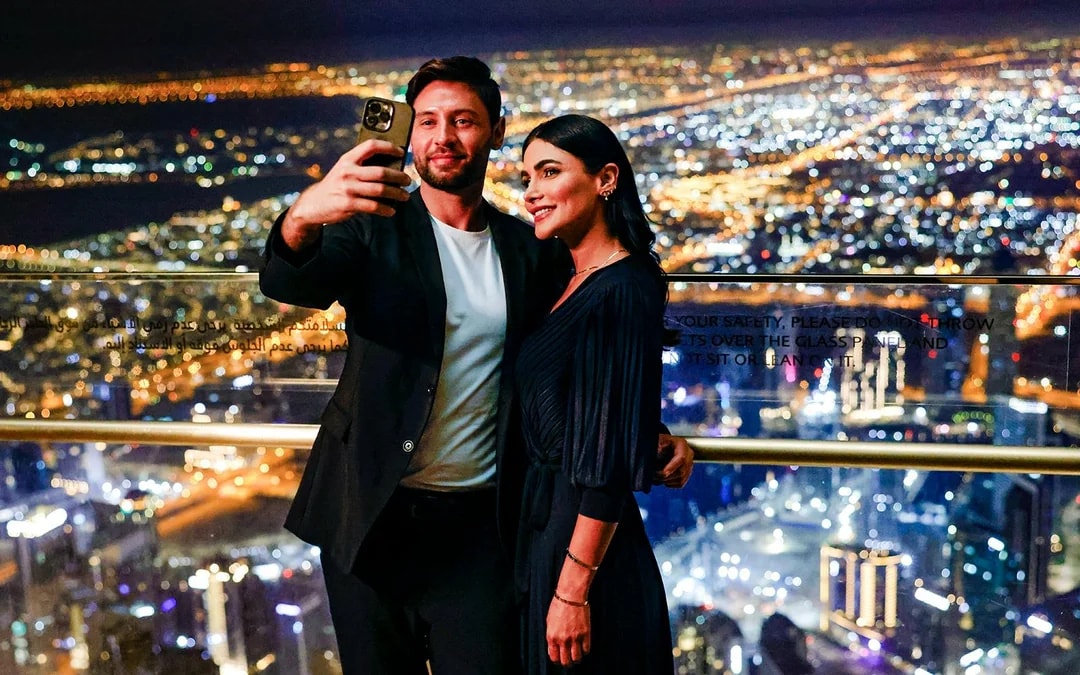 Burj Khalifa VIP Experience Level 152 – 154 Lounge With Fast Track Access Image 6