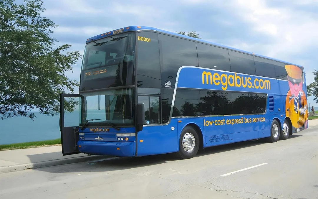 Bus Transfer: Niagara Falls to/from Toronto by MegaBus Image 3