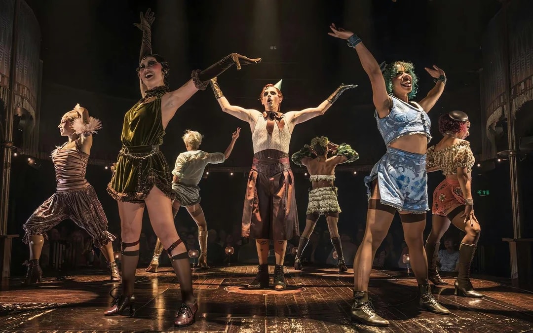Cabaret Image 7