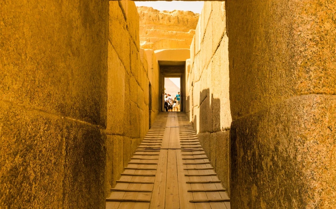 From Cairo: Half-Day Giza Pyramids & Sphinx Guided Tour with Nile Felucca Ride & Hotel Transfers Image 4