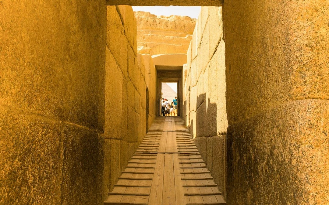 From Cairo: Half-Day Guided Tour of Giza Pyramids & Sphinx with Entry Tickets & Hotel Transfers Image 8