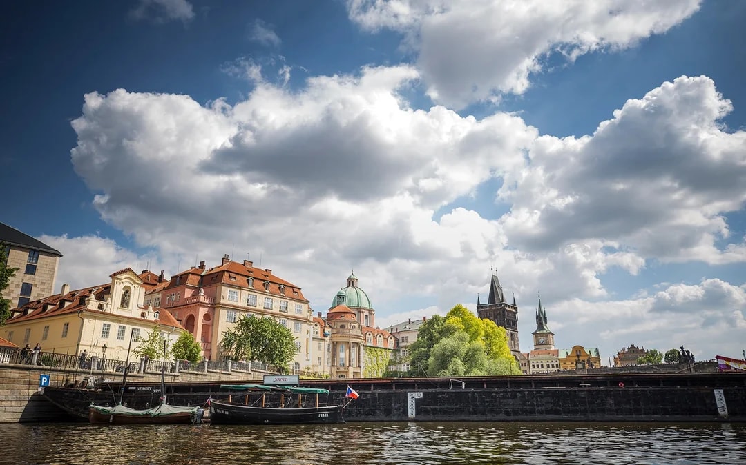 Prague Castle Complex Tour & Canal River Cruise Image 7