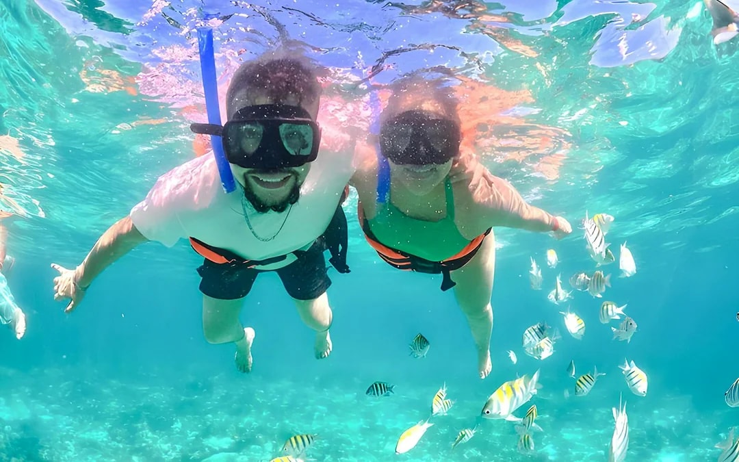 Private Isla Mujeres Catamaran Tour with Open Bar, Snorkelling and Buffet (10+ Guests) Image 8