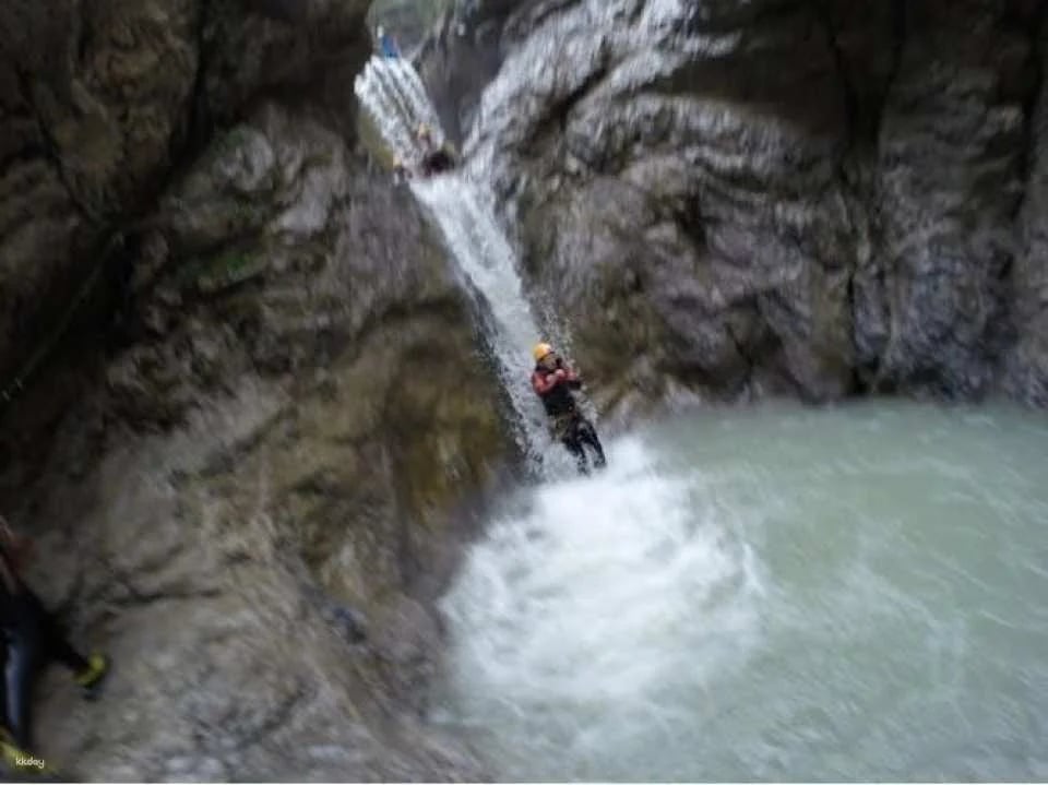 Canyoning beginner tour through the Hachle Canyon in Imst