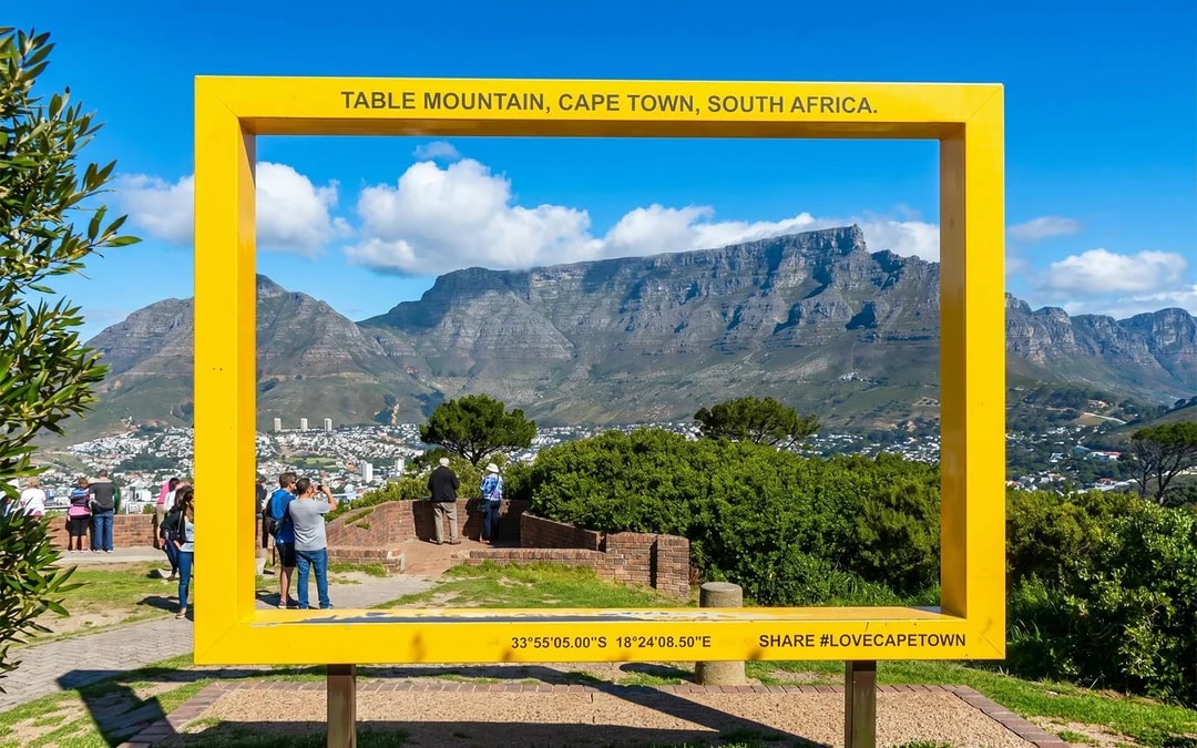 Cape Town: Half-Day City Tour with Table Mountain Cable Car Ticket and Hotel Pickup Image 6