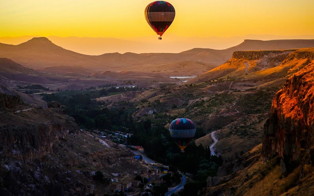 Cappadocia Sunrise Hot Air Balloon Flight Over Soganli Valley with Hotel Transfers Image 3