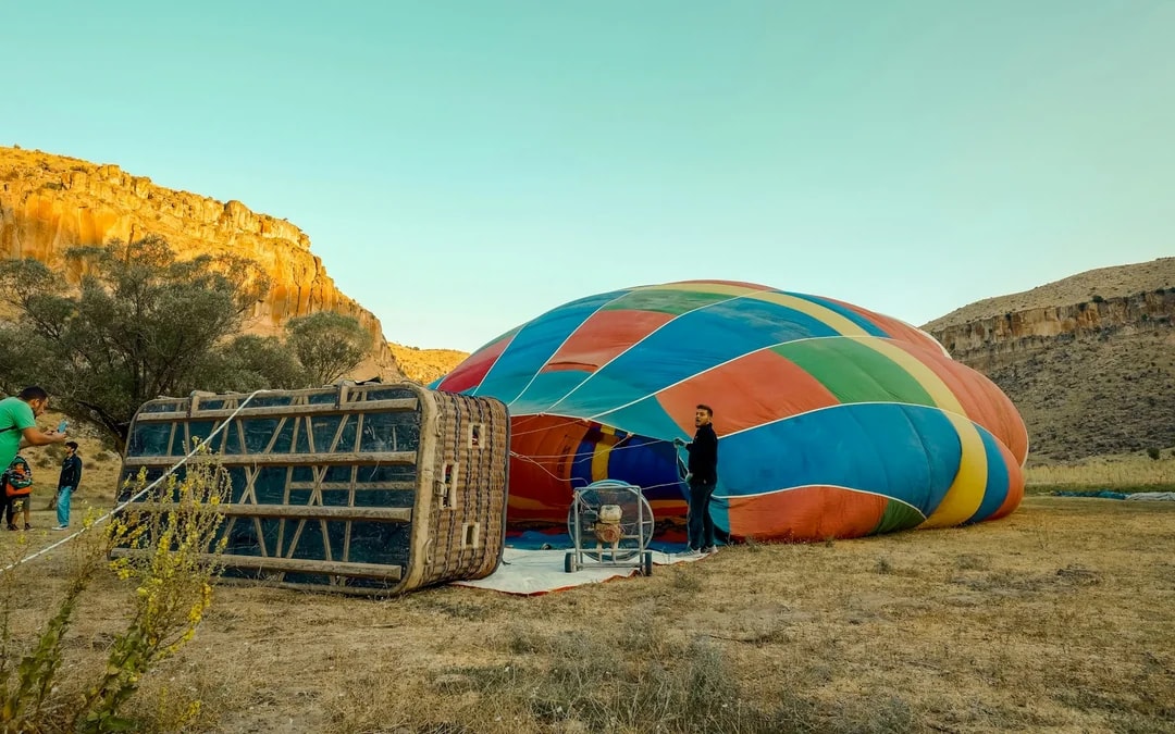Cappadocia Sunrise Hot Air Balloon Flight Over Soganli Valley with Hotel Transfers Image 5