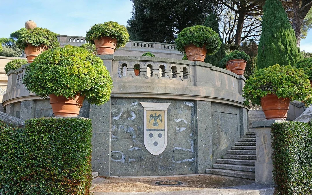 Castel Gandolfo Full Experience with Eco-Minibus Tour of Pontifical Gardens Image 8