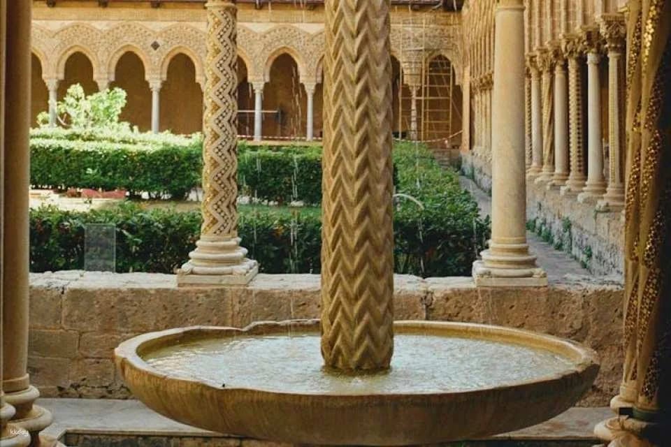 Cefalù and Monreale tour from Palermo with optional boat trip