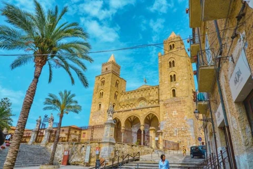Cefalù and Monreale tour from Palermo with optional boat trip