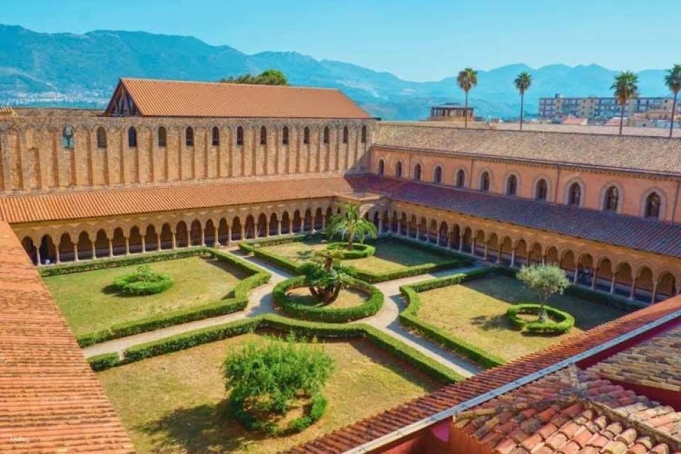Cefalù and Monreale tour from Palermo with optional boat trip