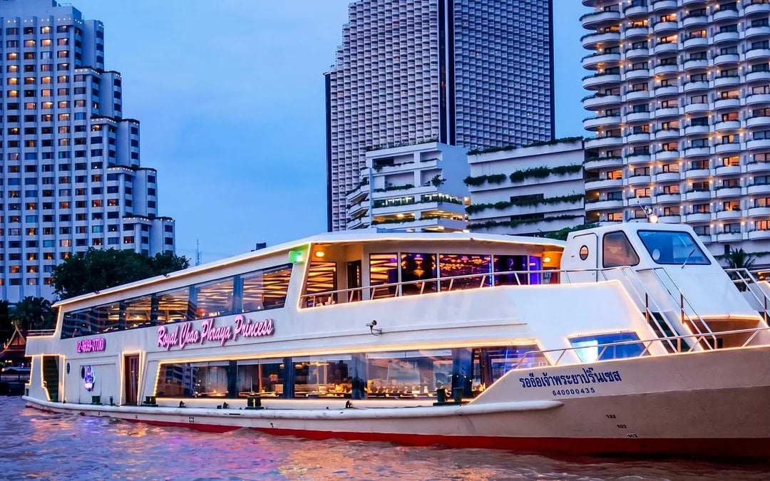 Chao Phraya Princess Buffet Dinner Cruise with Shared Transfers Image 1