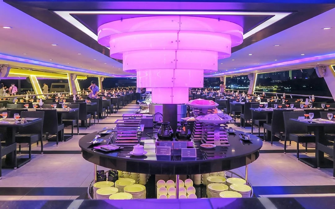 Chao Phraya Princess Buffet Dinner Cruise with Shared Transfers Image 4