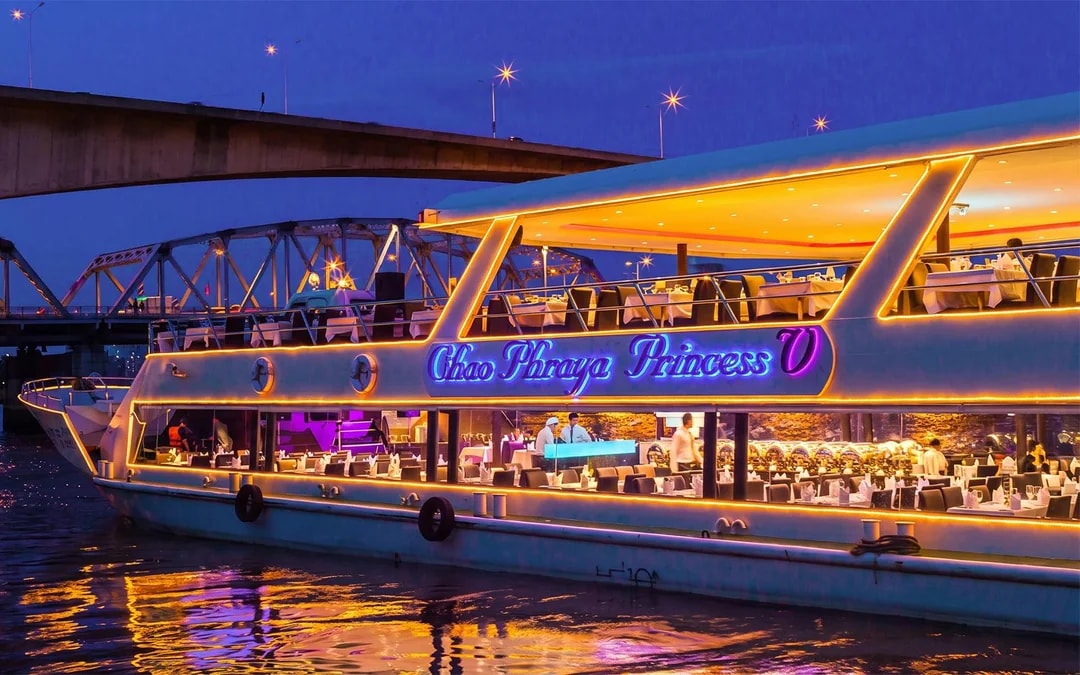 Chao Phraya Princess Buffet Dinner Cruise with Shared Transfers Image 7