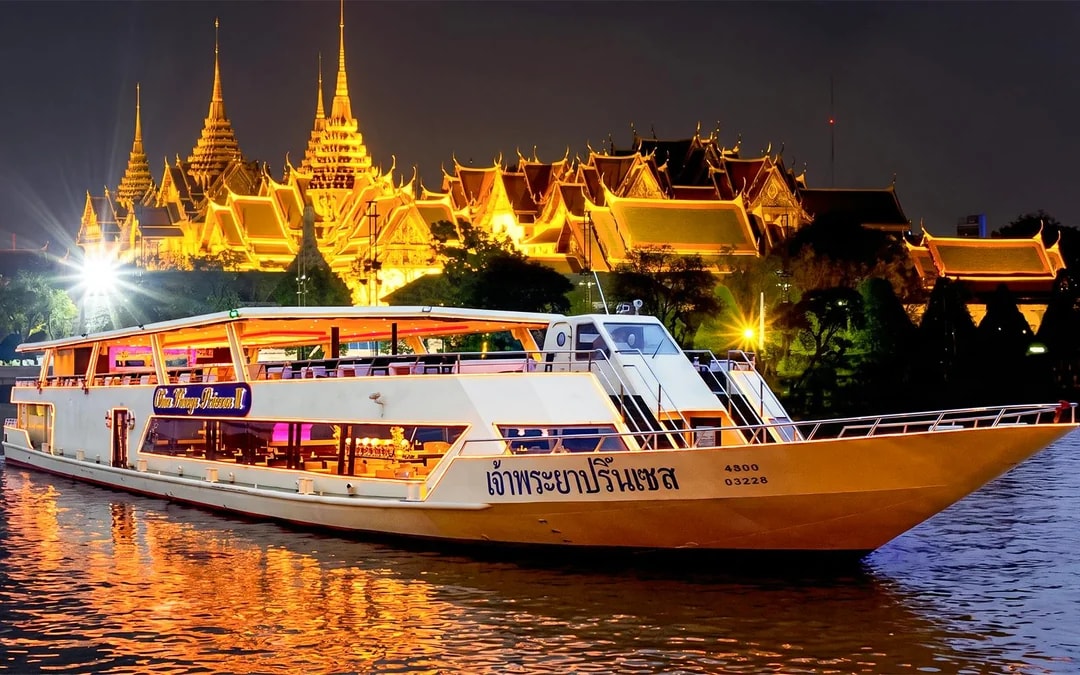 Chao Phraya Princess Buffet Dinner Cruise with Shared Transfers Image 8
