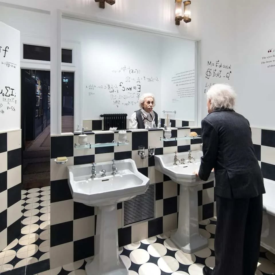 Chaplin's World Ticket | Vevey