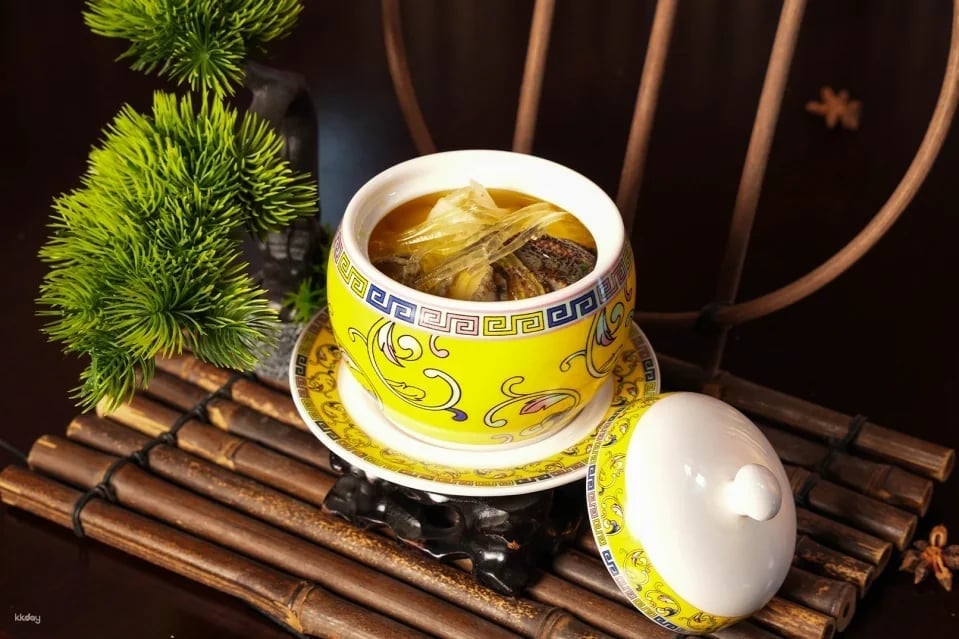 Chengdu Grand Tang Dynasty Feast Immersive Day (Dunhuang Flying Apsaras Performance + Imperial Delicacies Tasting + Hanfu Experience + Western Regions Whirlwind Dance Interaction + Travel Back to the Tang Dynasty Palace)