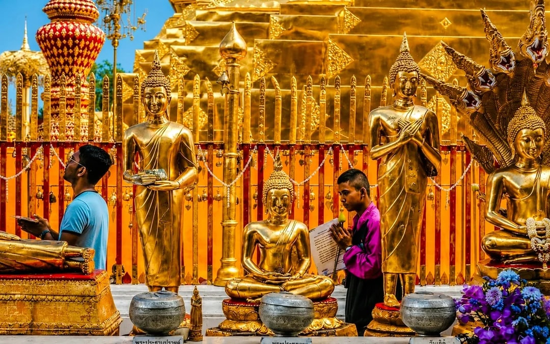 Chiang Mai Doi Suthep Temple and Wat Pha Lat Small-Group Guided Hike on Monk's Trail Image 7