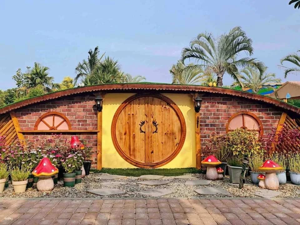 Chiayi | Three Little Pigs Tourist Farm Tickets