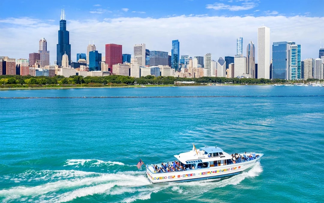 Chicago River & Lake Sightseeing Cruise by First Lady Image 7