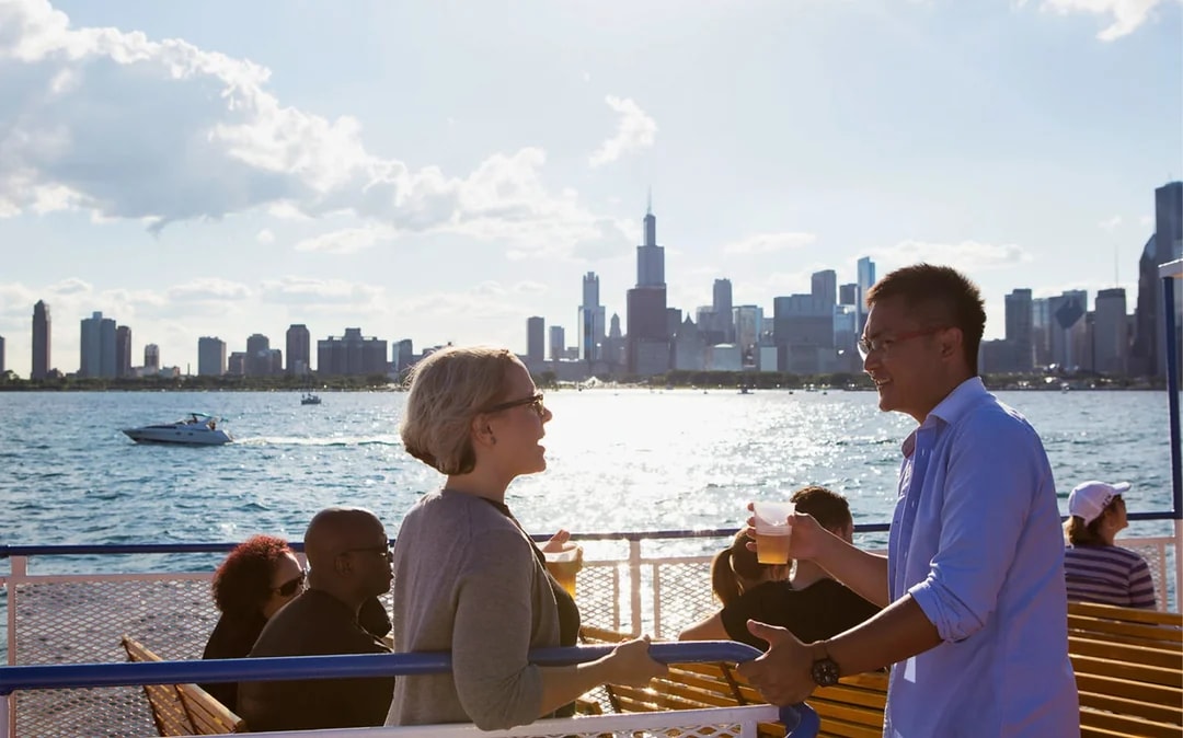 Chicago Skyline Lake Tour Image 5