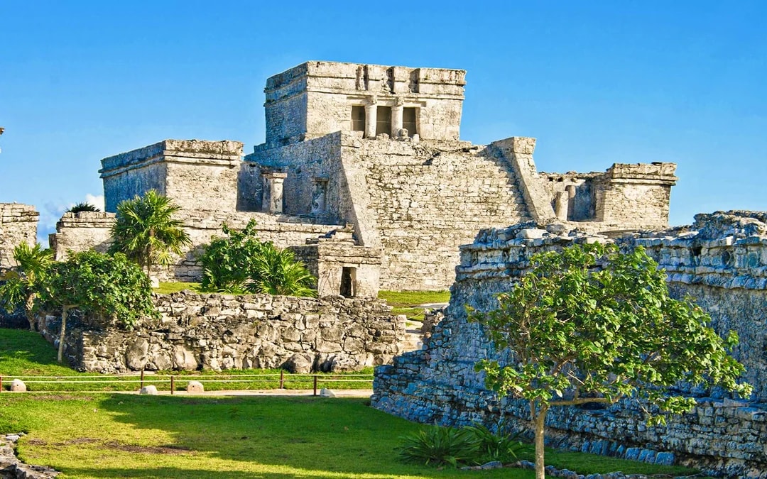 Chichén Itzá, Cenote and Archaeological Sites Tour with Lunch Image 12