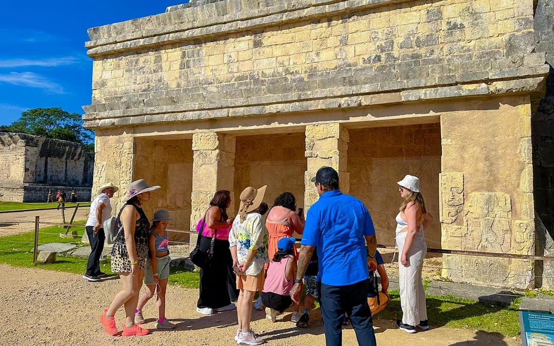 From Cancún: Chichén Itzá Early Access Guided Tour (Without Taxes) Image 8