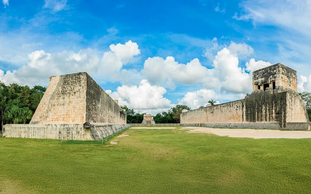 From Cancún: Chichén Itzá, Ekʼ Balam & Cenote Tour with Lunch (Without Taxes) Image 7