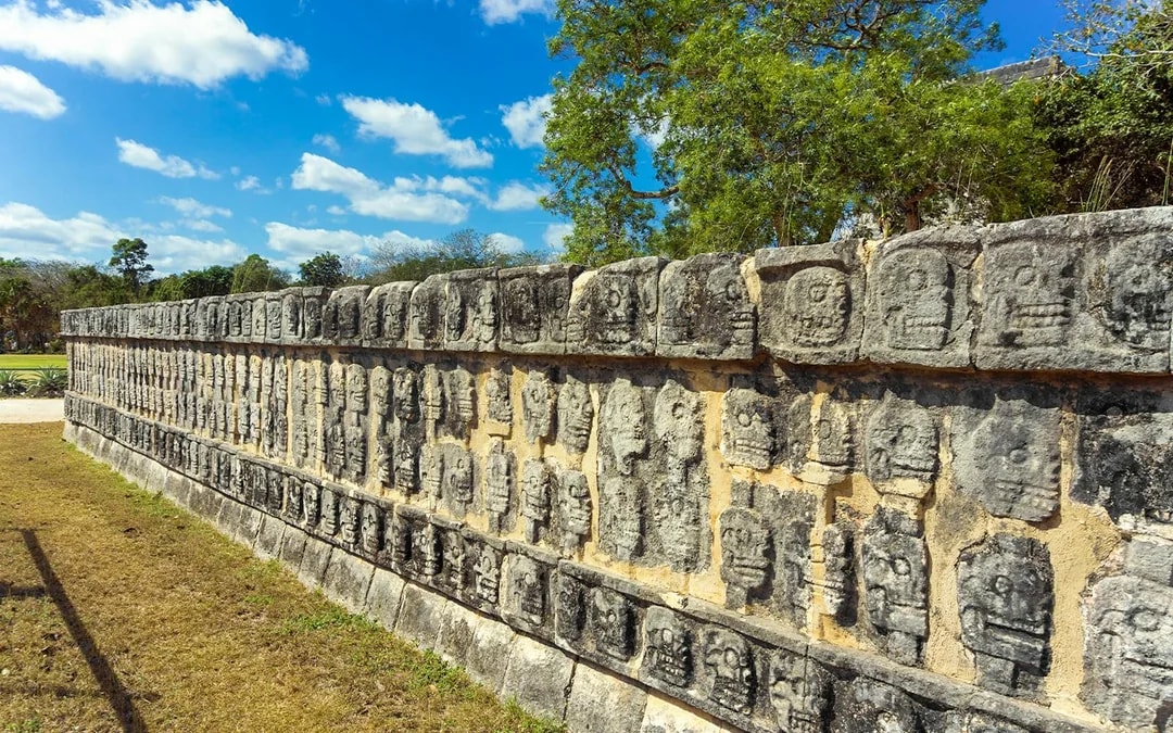 Chichén Itzá Skip-the-Line Ticket + Guided Tour (All Taxes Inclusive) Image 6