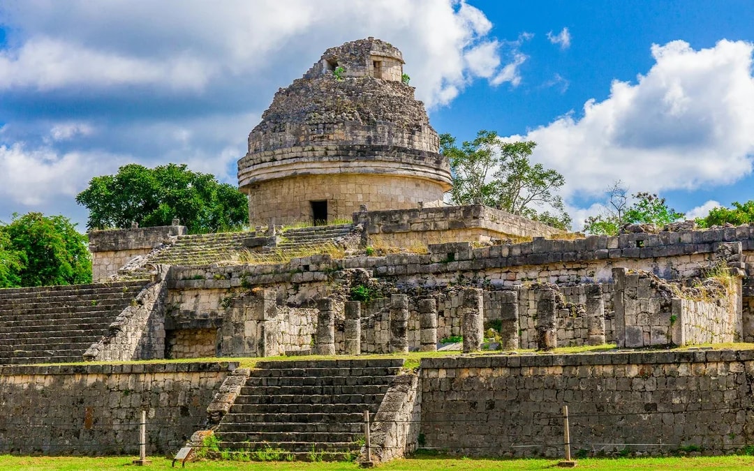 Chichén Itzá Skip-the-Line Ticket + Guided Tour (All Taxes Inclusive) Image 8