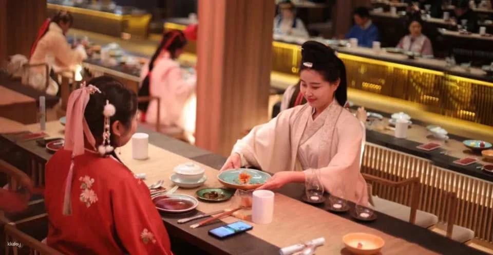 China | Beijing Palace Banquet (Traditional Chinese performance, imperial audio-visual feast, palace banquet, exquisite dishes)