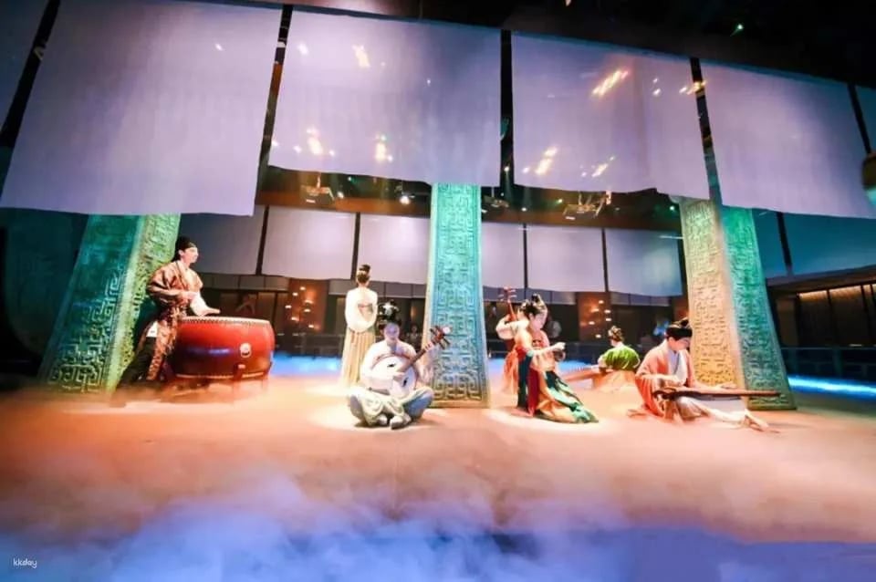China | Beijing Palace Banquet (Traditional Chinese performance, imperial audio-visual feast, palace banquet, exquisite dishes)