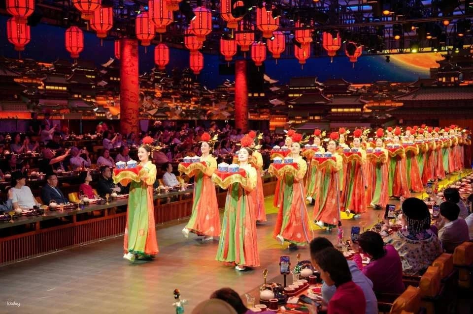 [China] Beijing Yuxiandu Imperial Cuisine Experience: Imperial Palace Dinner (Emperor's Luxurious Experience + Ancient Folk Dance Performance + Museum Visit)
