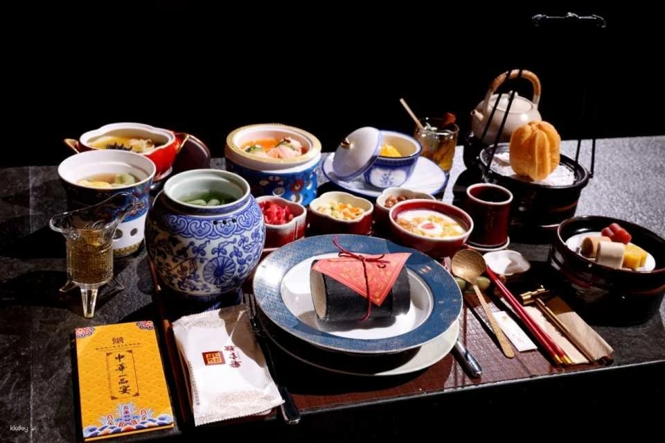 [China] Beijing Yuxiandu Imperial Cuisine Experience: Imperial Palace Dinner (Emperor's Luxurious Experience + Ancient Folk Dance Performance + Museum Visit)