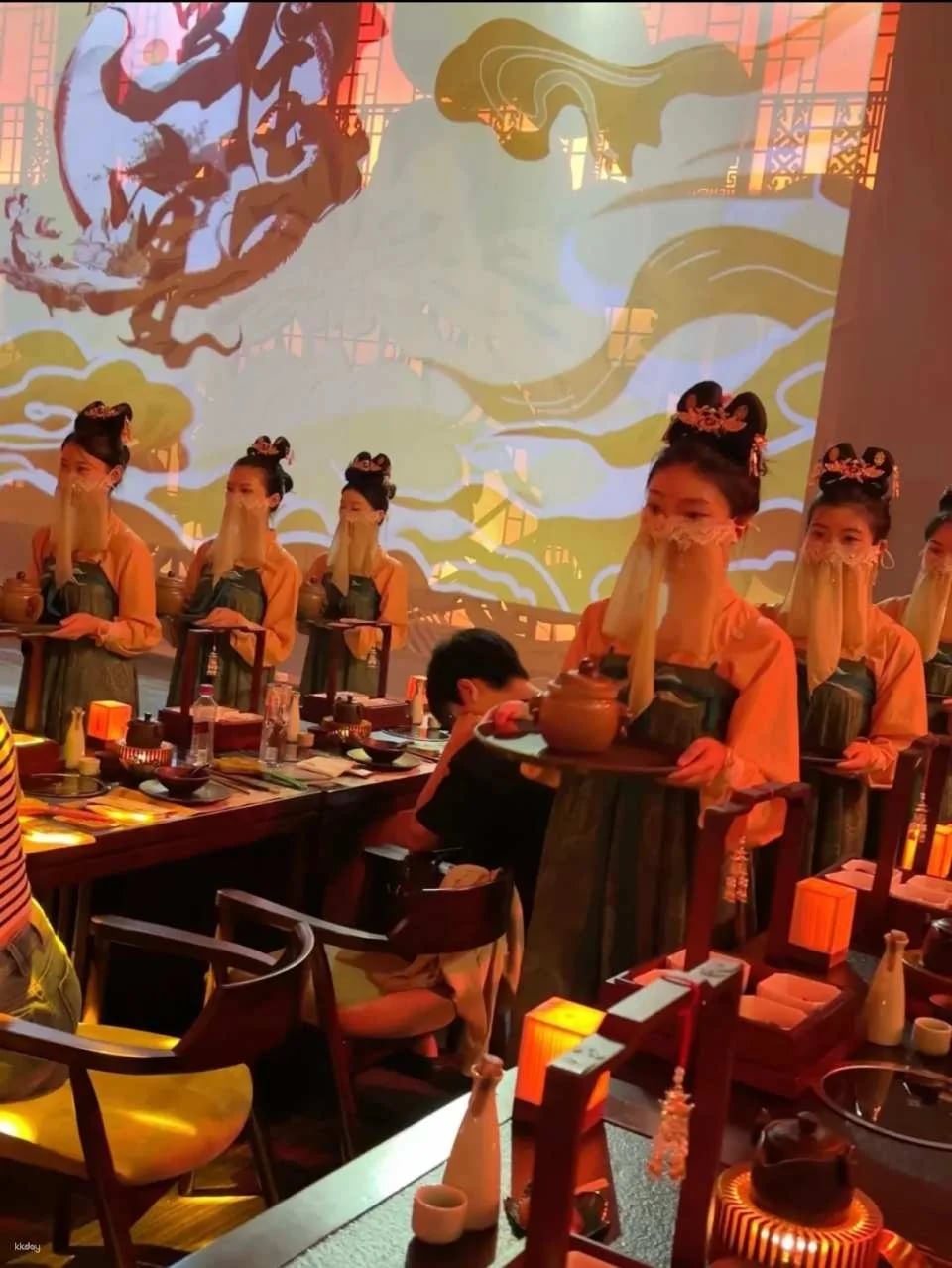 China | Chengdu Shu Kingdom Banquet: A Palace-Style Banquet | Song and Dance Performance | A New Sichuan Hotpot Experience