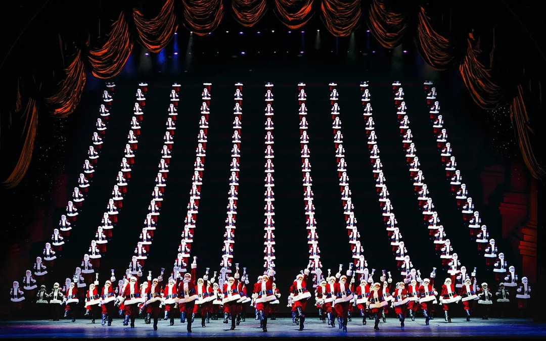 Christmas Spectacular Starring the Radio City Rockettes® Image 3
