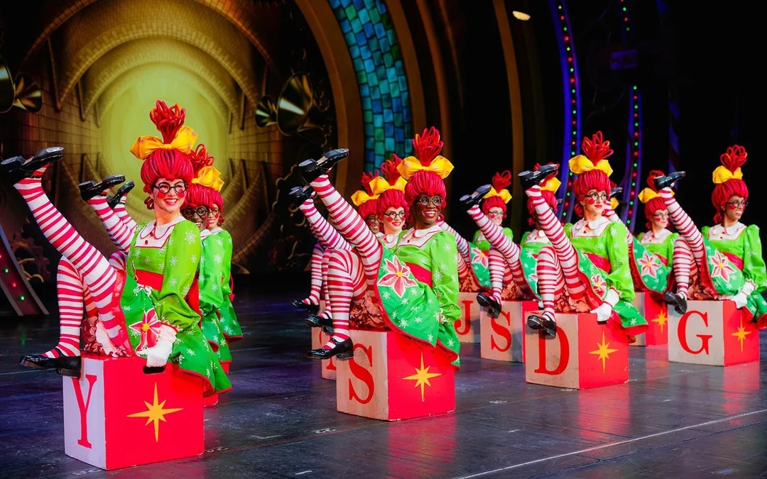 Christmas Spectacular Starring the Radio City Rockettes® Image 6
