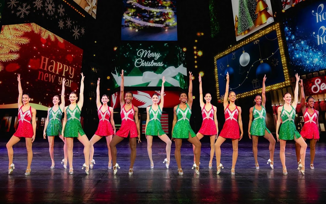 Christmas Spectacular Starring the Radio City Rockettes® Image 8