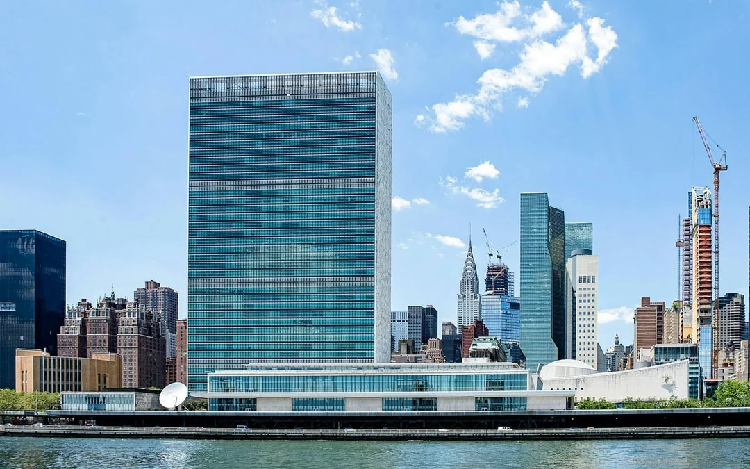 Circle Line: 90-min NYC Landmarks Cruise Image 6