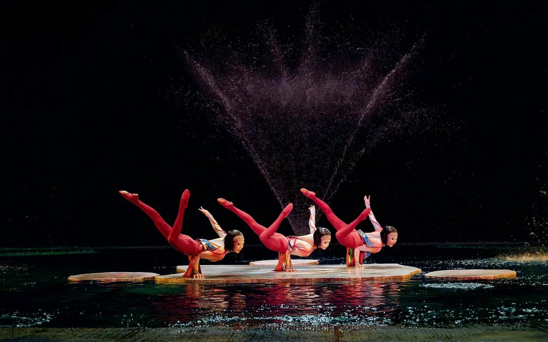 Cirque du Soleil 'O': Las Vegas Image 3