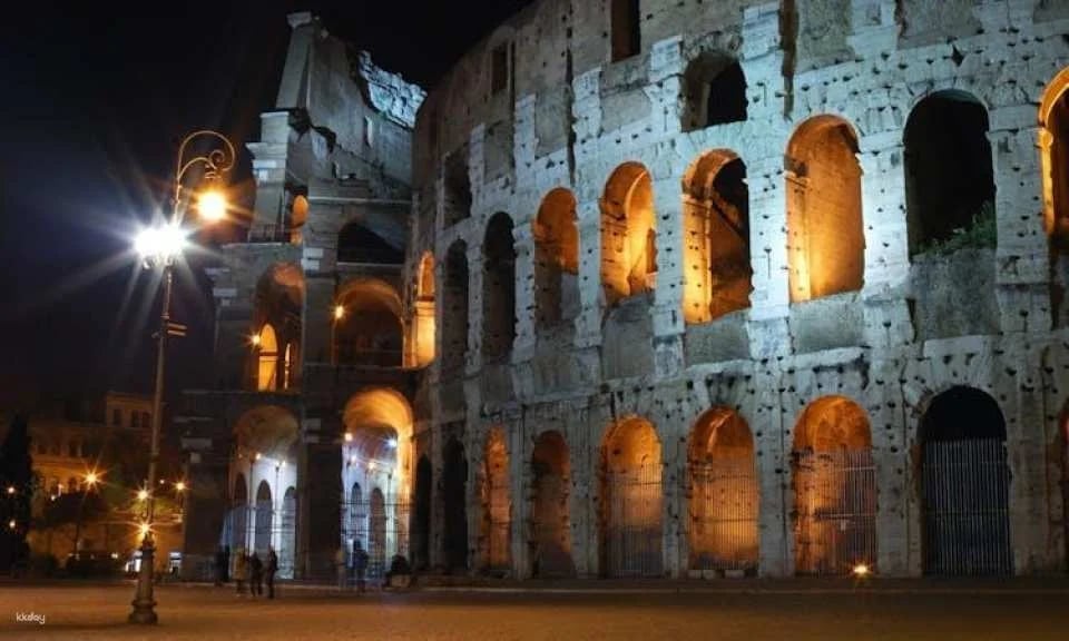 Colosseum evening tour with optional arena floor access